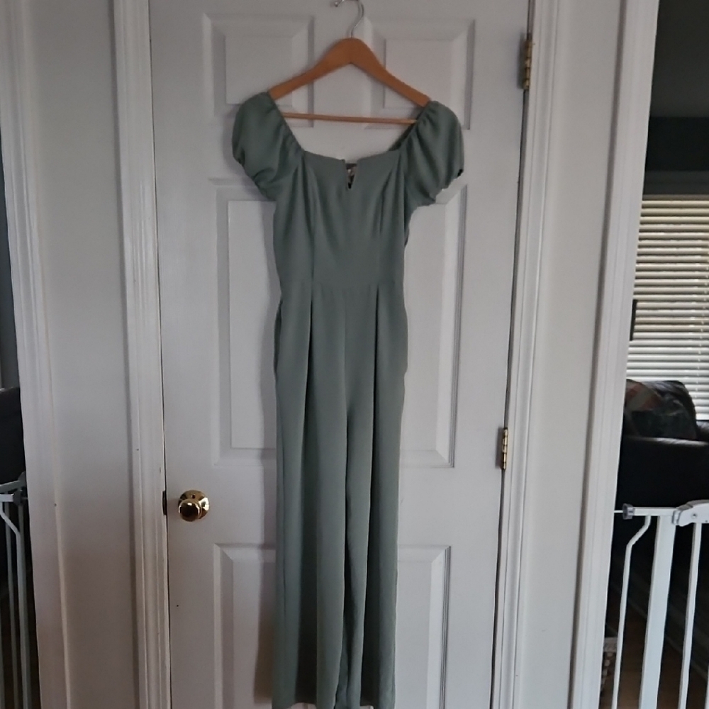 Elegant Green Jumpsuit